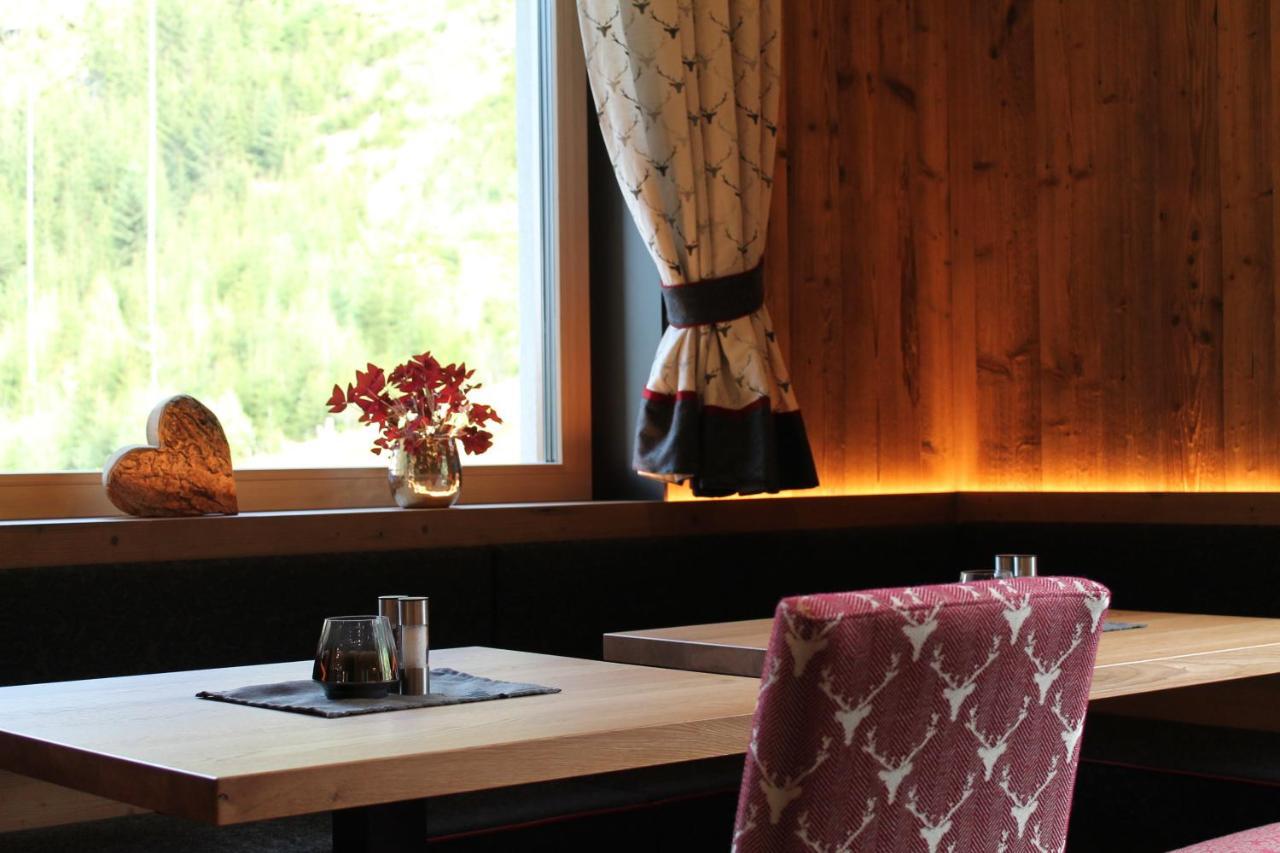Hotel Gasthof Siggen นอยเคียร์เชน อัม โกรสเวเนดิเกอร์ ภายนอก รูปภาพ