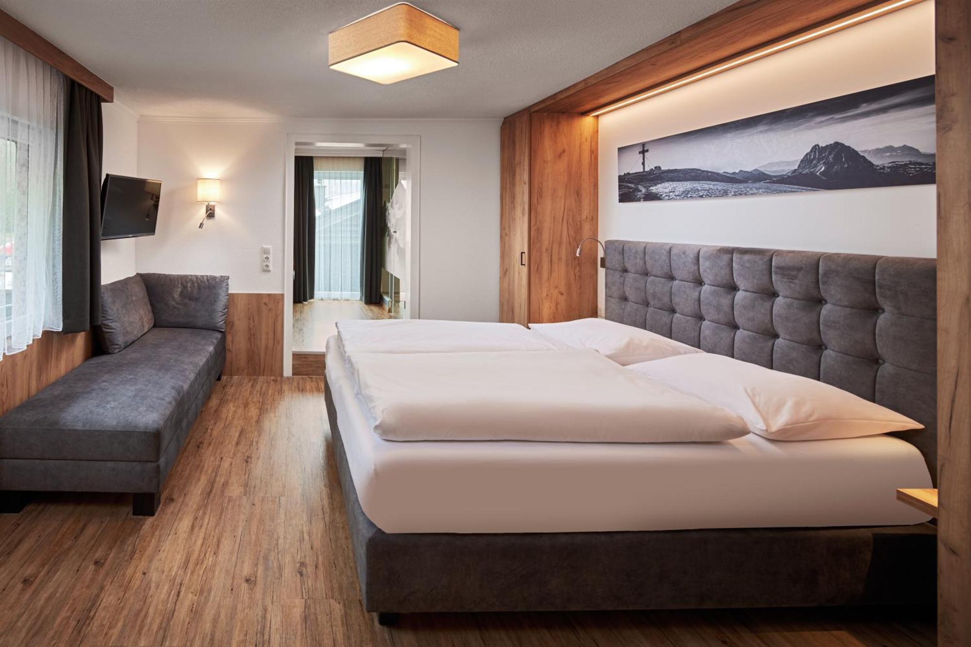 Hotel Gasthof Siggen นอยเคียร์เชน อัม โกรสเวเนดิเกอร์ ภายนอก รูปภาพ