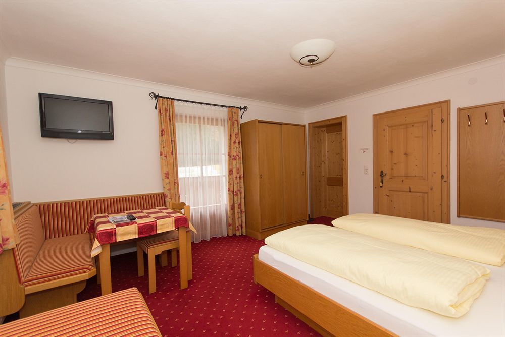 Hotel Gasthof Siggen นอยเคียร์เชน อัม โกรสเวเนดิเกอร์ ภายนอก รูปภาพ