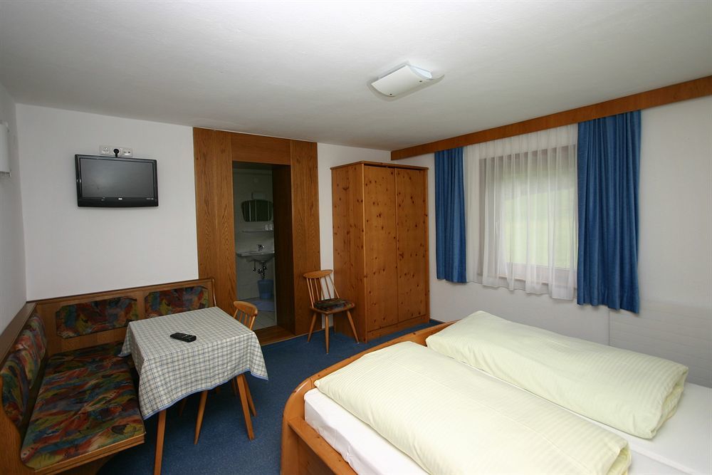 Hotel Gasthof Siggen นอยเคียร์เชน อัม โกรสเวเนดิเกอร์ ภายนอก รูปภาพ