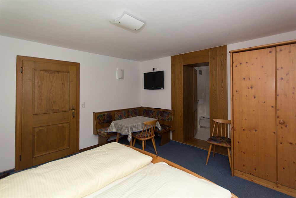 Hotel Gasthof Siggen นอยเคียร์เชน อัม โกรสเวเนดิเกอร์ ภายนอก รูปภาพ